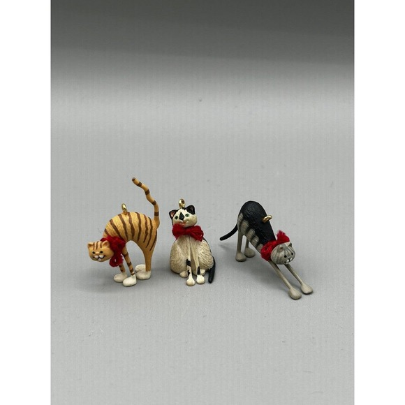 Hallmark 2004 Keepsake Ornament Miniature Purr-Fectly Contented Cats Set of 3 - Picture 2 of 5